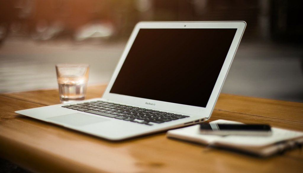 home-office-336373_1920